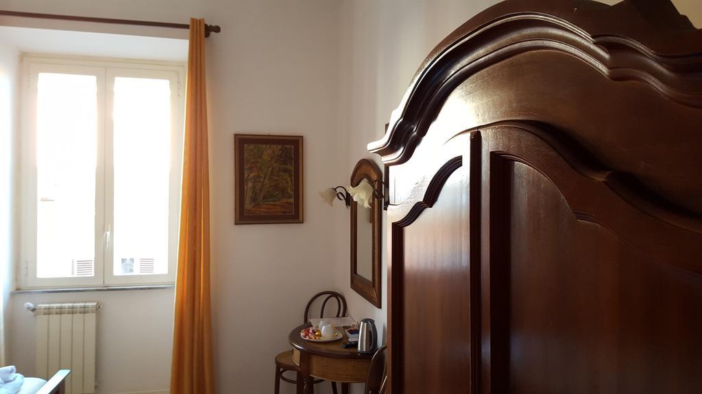 Trastever Holiday Rome Room photo